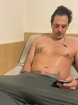 Snapshot of _madbull_ chatting on 1, 2, 2026 madbull online show from 1, 2, 2026