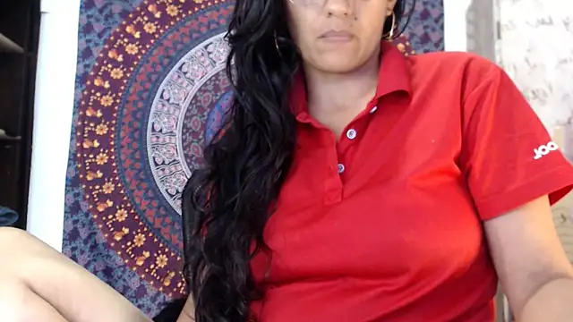 Lucyy Naugthy online show from 3, 2, 2026