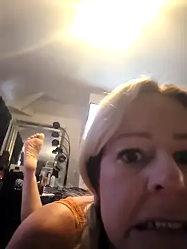 DarceyDevilDoll online show from 30, 5, 2026
