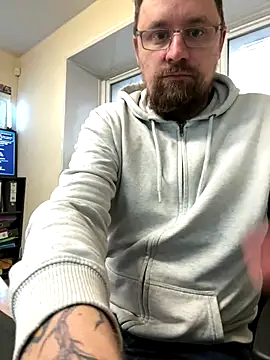 Otis Firefly online show from 14, 11, 2025