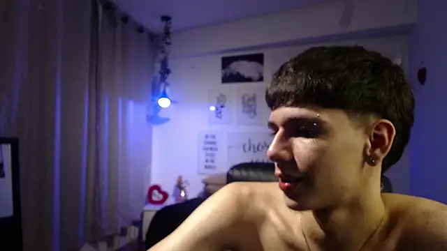 AmethystShadow17 online show from 10, 3, 2026