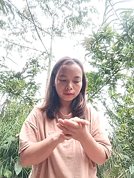 Nguyet2k4 online show from 12, 2, 2026