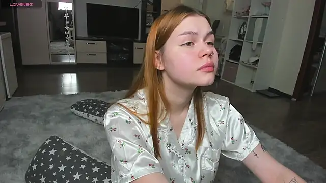 HeatherNextDoor online show from 5, 11, 2025