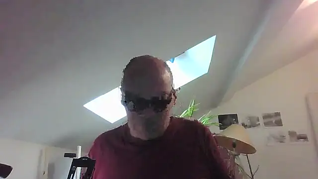 nicolaspgarnier online show from 13, 5, 2026