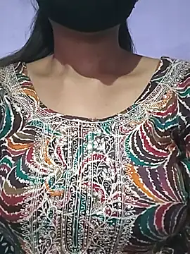 Snapshot of sneha_001 chatting on 16, 10, 2025 sneha 001 online show from 16, 10, 2025