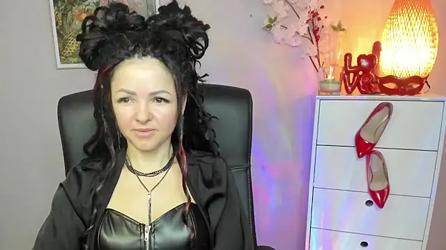 Snapshot of Mollybloom40 chatting on 3, 2, 2026 Mollybloom40 online show from 3, 2, 2026