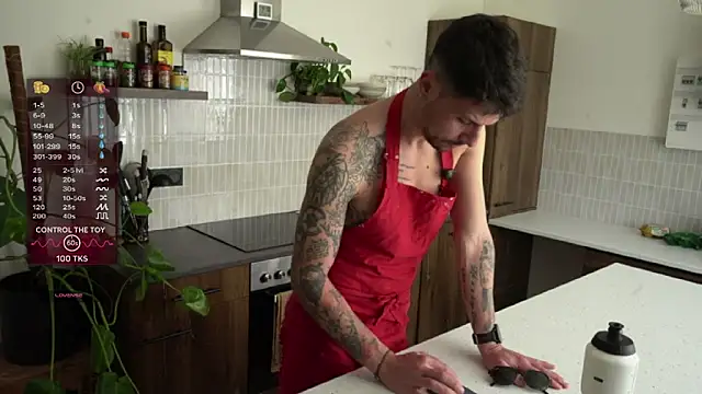 monsieurguitsxxx online show from 7, 4, 2026