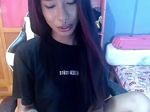 Yourasianbabyemma online show from 7, 5, 2026