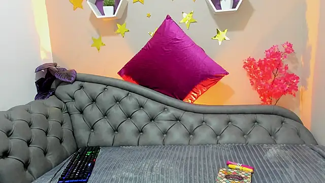 Laskhmi  online show from 18, 11, 2025