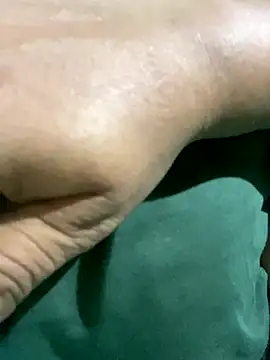 Snapshot of fairyviolet chatting on 4, 11, 2025 fairyviolet online show from 4, 11, 2025