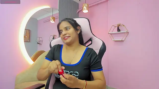 jazmin lovee online show from 22, 10, 2025