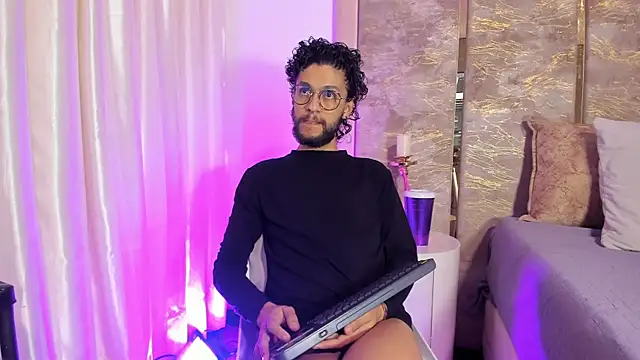Liam Samderz online show from 23, 10, 2025