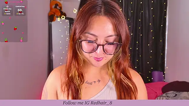 Snapshot of Rhosynn chatting on 22, 10, 2025 Rhosynn online show from 22, 10, 2025