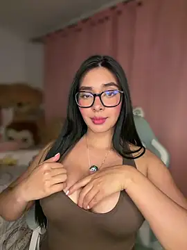 Snapshot of MiaSofia__ chatting on 28, 5, 2026 MiaSofia online show from 28, 5, 2026