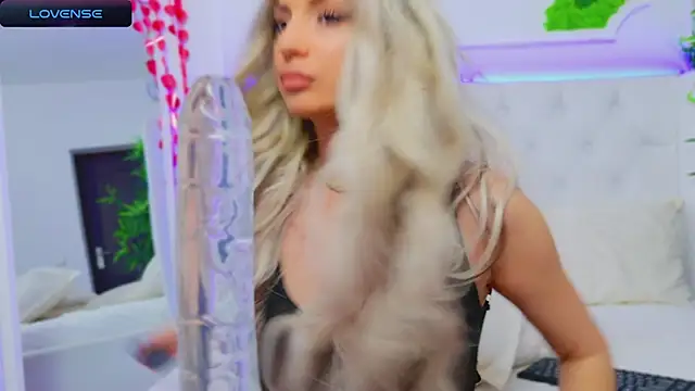 AriannaSins online show from 4, 3, 2025