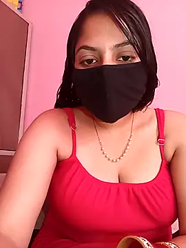 Snapshot of kiaara01 chatting on 24, 10, 2025 kiaara01 online show from 24, 10, 2025