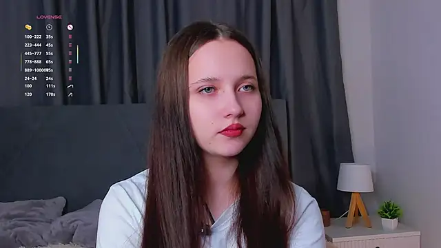 NadiaGnegy online show from 29, 10, 2025