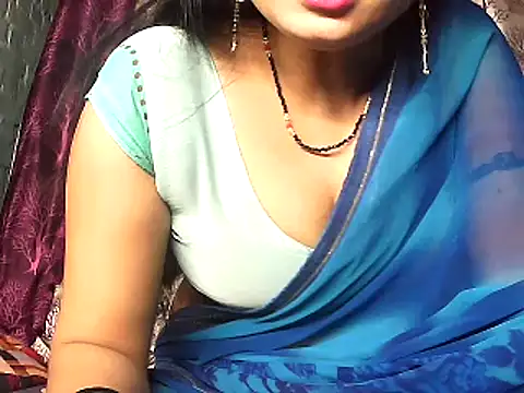 Snapshot of diksha--s chatting on 28, 11, 2025 diksha--s online show from 28, 11, 2025