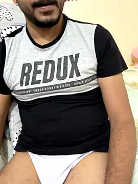 Handsome8677 online show from 30, 10, 2025