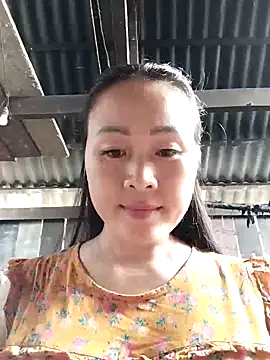 Snapshot of Spring-mky chatting on 25, 10, 2025 Spring-mky online show from 25, 10, 2025