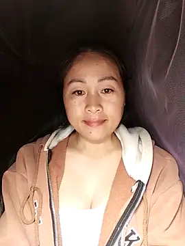 Snapshot of Spring-mky chatting on 23, 11, 2025 Spring-mky online show from 23, 11, 2025