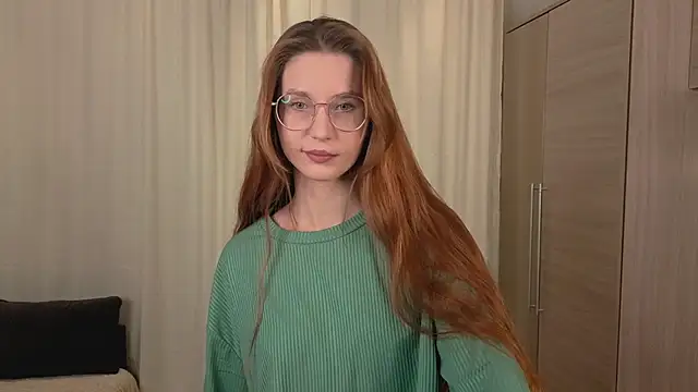 RachelColli online show from 25, 11, 2025