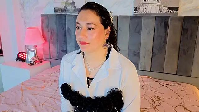 Snapshot of Elizabeth_bennett_6 chatting on 5, 1, 2026 Elizabeth bennett 6 online show from 5, 1, 2026