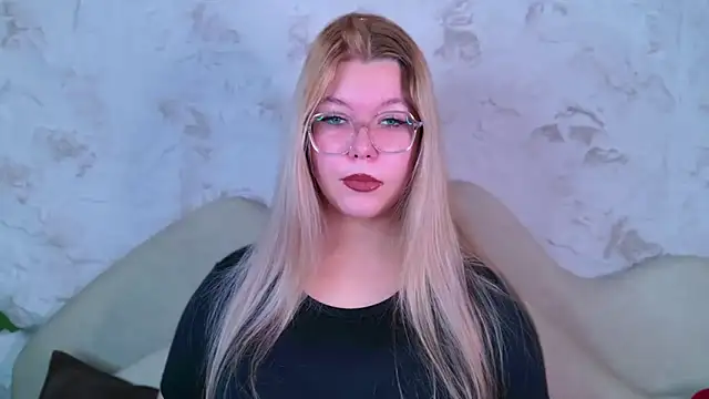 Snapshot of MonaKeli chatting on 29, 10, 2025 MonaKeli online show from 29, 10, 2025