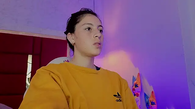 moon winy online show from 6, 4, 2026