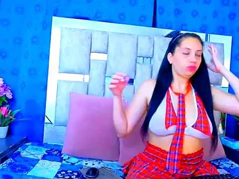 KamilaGuill online show from 13, 11, 2025