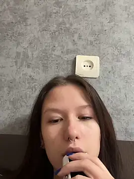 AngelaXSmile online show from 29, 10, 2025