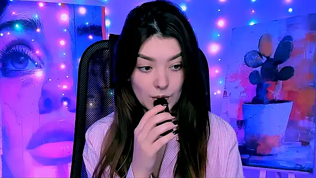 AnaSteisher online show from 19, 12, 2025