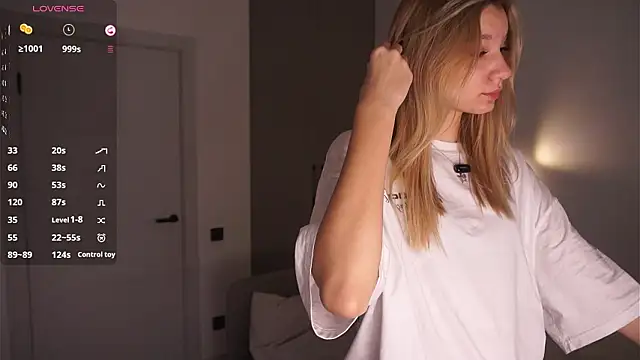 Snapshot of BrynnHolverson chatting on 1, 2, 2026 BrynnHolverson online show from 1, 2, 2026