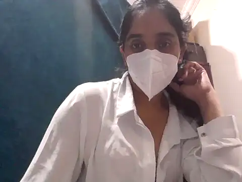 Snapshot of shainiasha1 chatting on 25, 5, 2026 shainiasha1 online show from 25, 5, 2026