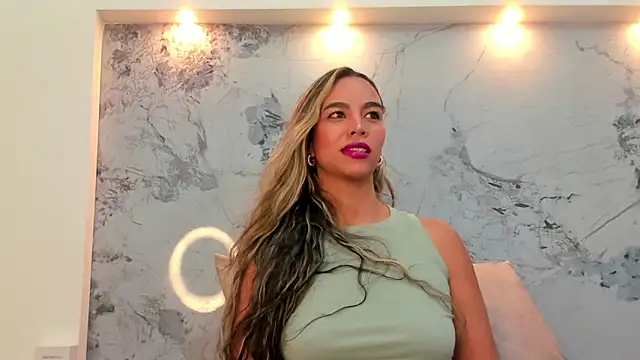 Karina chastillo online show from 5, 3, 2026