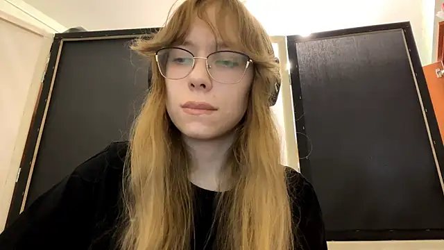 JuneCooper online show from 20, 10, 2025