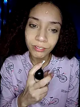 Snapshot of Luna-Vixen1 chatting on 19, 11, 2025 Luna-Vixen1 online show from 19, 11, 2025