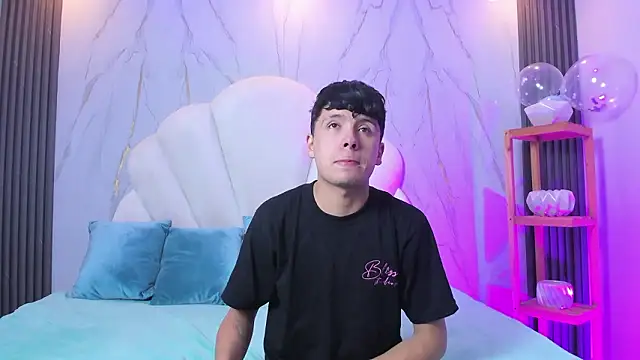 hoot booys  online show from 5, 3, 2026