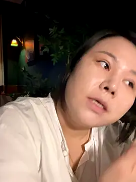 Snapshot of Alice9988 chatting on 19, 10, 2025 Alice9988 online show from 19, 10, 2025