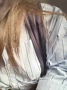 Snapshot of Alice9988 chatting on 18, 11, 2025 Alice9988 online show from 18, 11, 2025