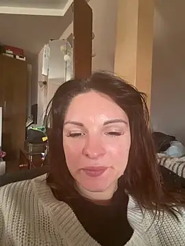 kinkysarahx online show from 31, 3, 2026