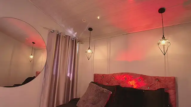 ivy bonnie online show from 16, 12, 2025