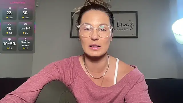 Mandyrheaa online show from 1, 12, 2025