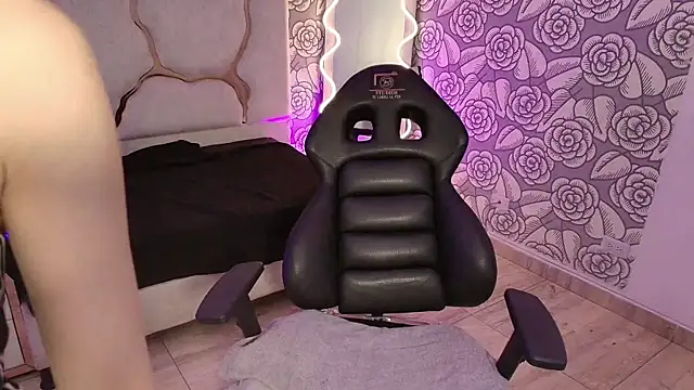 KATANA TAY online show from 3, 11, 2025