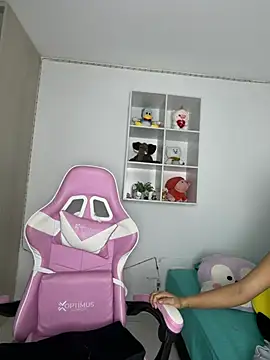  Alicee 1 online show from 20, 5, 2026