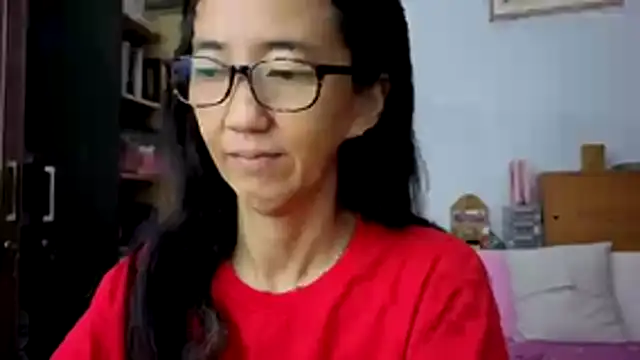 Snapshot of princessD077 chatting on 10, 2, 2026 princessD077 online show from 10, 2, 2026