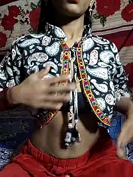 Itz Aisha   online show from 18, 11, 2025