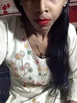 Itz Aisha   online show from 4, 12, 2025