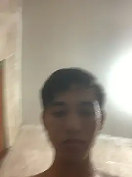 Snapshot of Alex_king17 chatting on 7, 4, 2026 Alex king17 online show from 7, 4, 2026