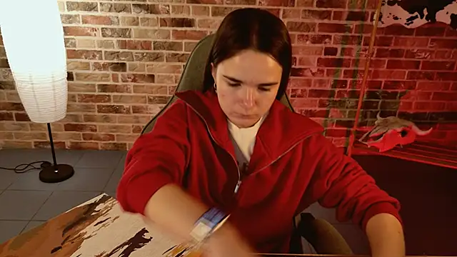 May Bloom online show from 10, 11, 2025